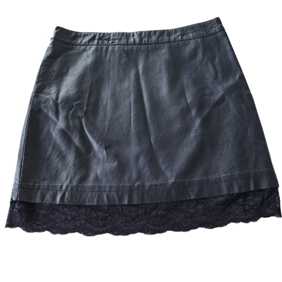 Forever 21 Faux Leather Mini Skirt with peek a boo lace trim - Picture 4 of 6